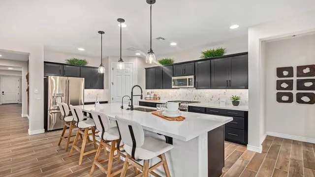 11256 N 169th Drive in Paradisi Encore Collection — representation photos