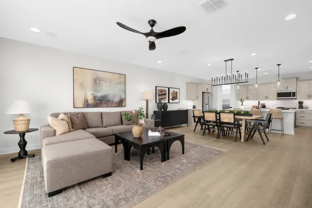 TaylorMorrison_CombsRanchJourney_Compass-Greatroom_2745b-11x8