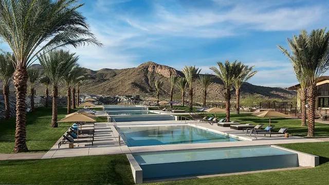 Victory at Verrado - Pool Toward Tiger Mountain