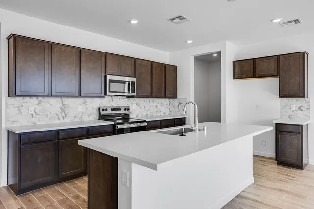 4375 E Murlo Road in Ovation at Mountain Falls 55+ — interior