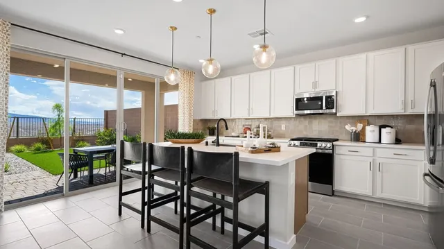 23 Via Montoro in Verona at Lake Las Vegas — representation photos