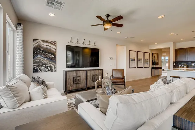 6629 Path Catcher Street North-large-009-016-Living Room-1500x1000-72dpi