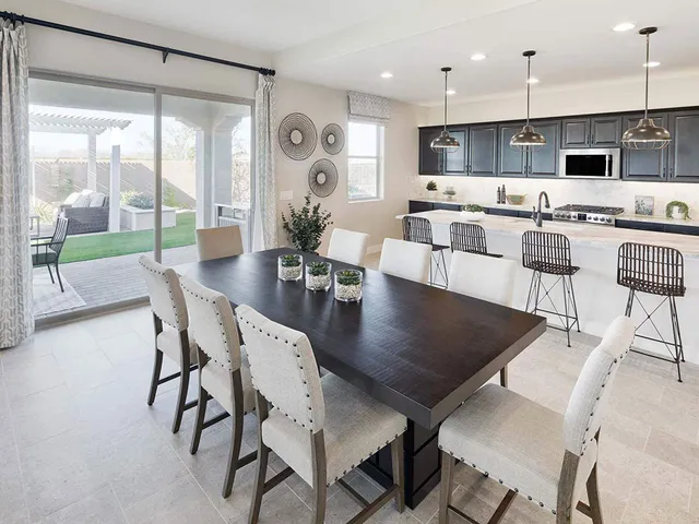 az_los_cielos_gallery_plan_40r5_a_dining_and_kitchen.jpg