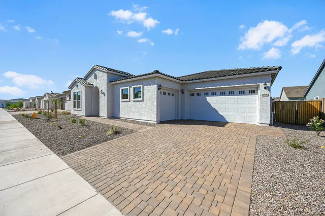 7660 W Remuda Drive in Aloravita South Summit Collection — exteriors