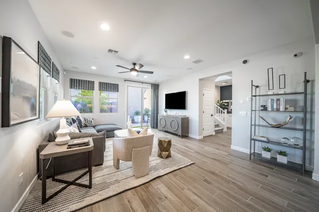Parkside Villas RM3 Great Room 1