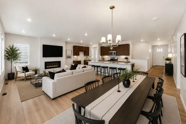 17008 W 92nd Drive in Trailstone City Collection — interior