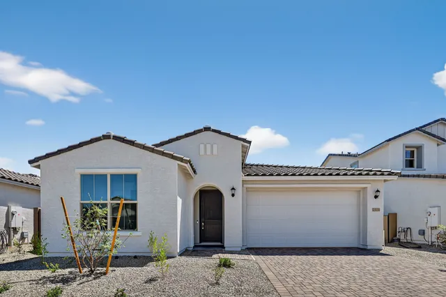 25151 N 171st Lane — new home in Artisan at Asante Encore Collection