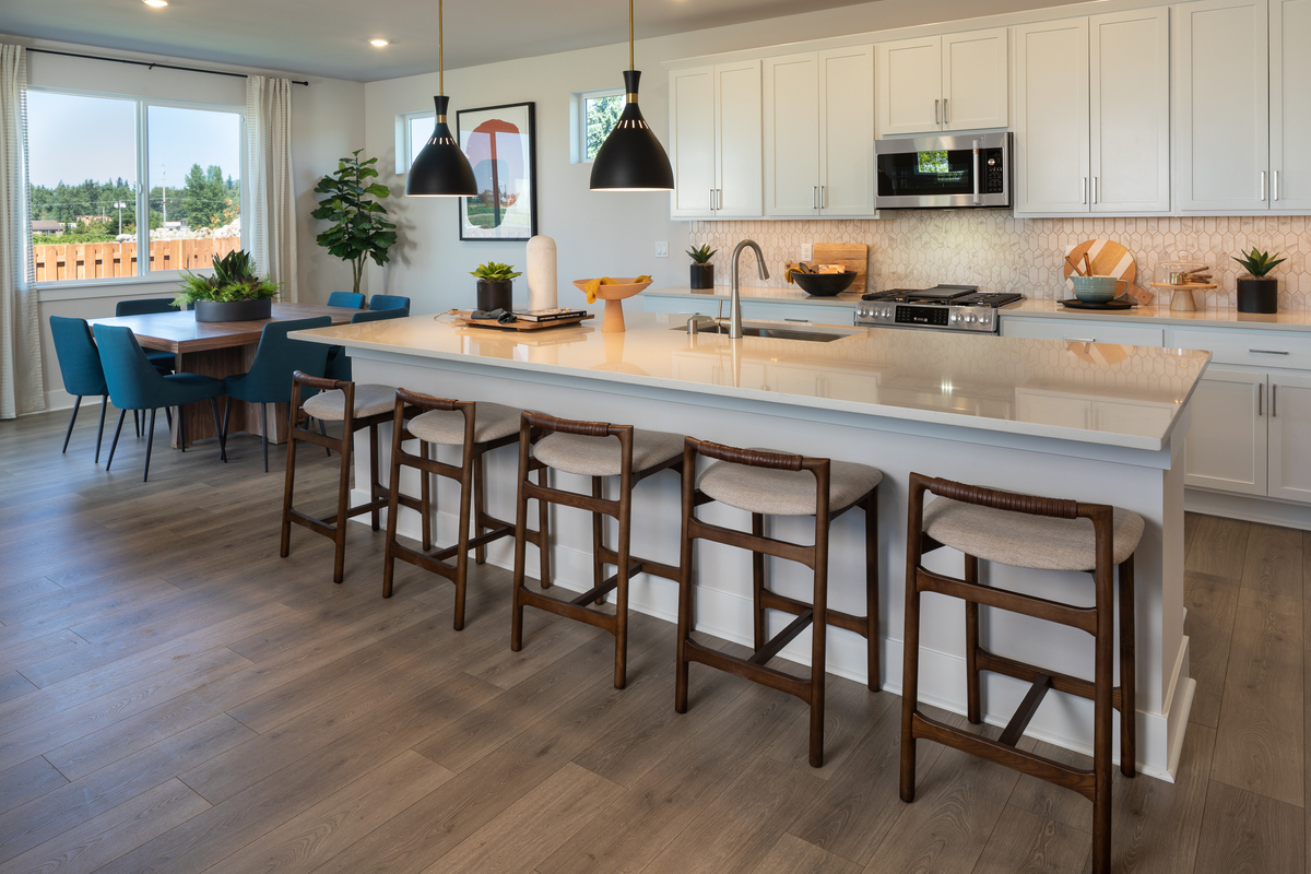 Sunrise Vista Lily Kitchen Dining.jpg